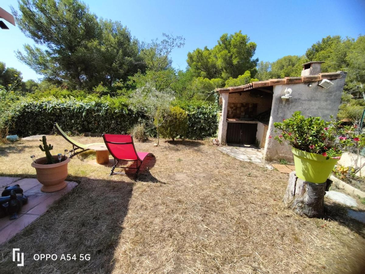 Maisonnette Kalis Calme Avec Climatisation Parking Jardin Cadre Campagne Plages A Pieds Бандоль Экстерьер фото