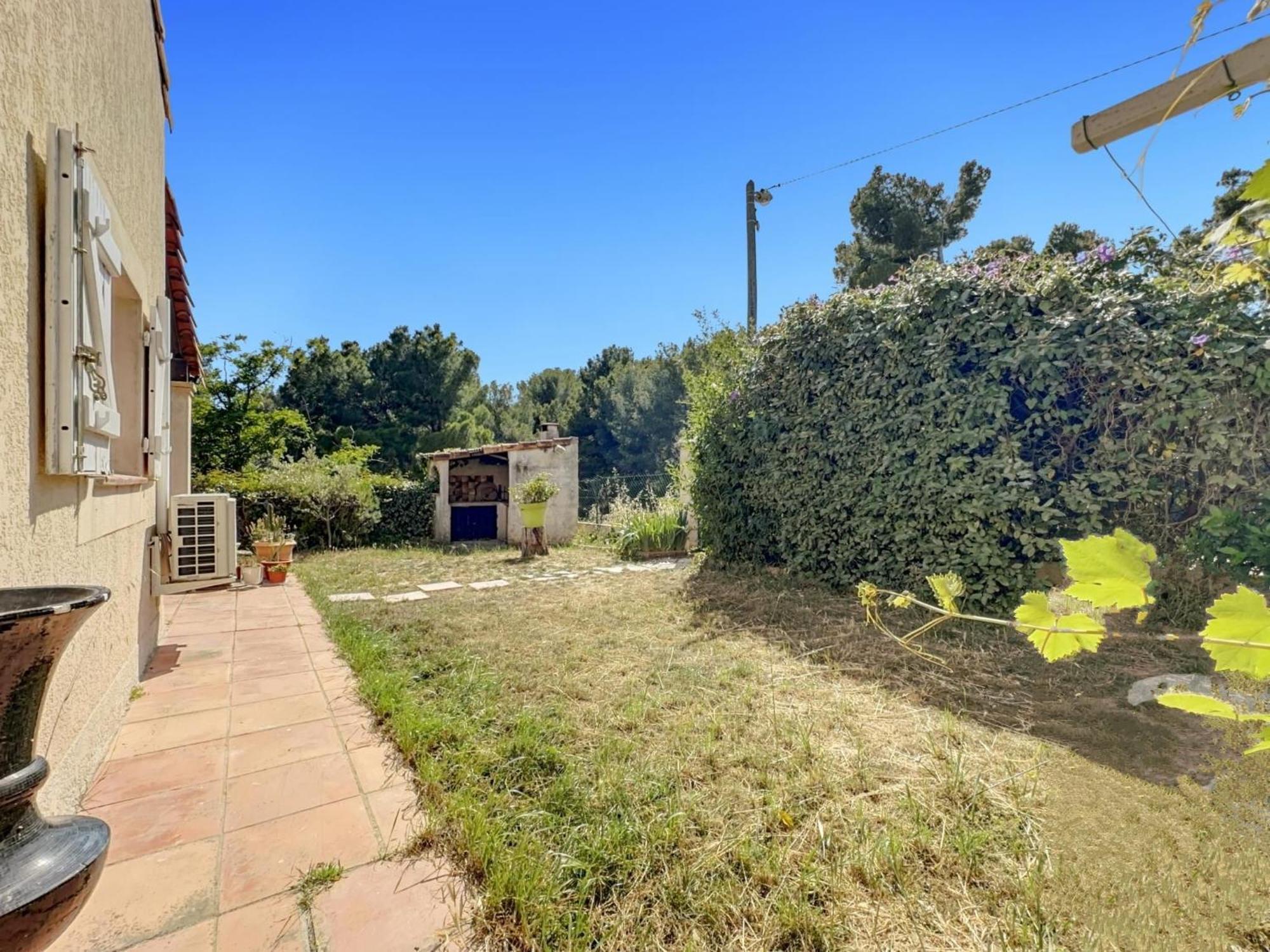 Maisonnette Kalis Calme Avec Climatisation Parking Jardin Cadre Campagne Plages A Pieds Бандоль Экстерьер фото