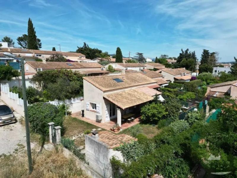 Maisonnette Kalis Calme Avec Climatisation Parking Jardin Cadre Campagne Plages A Pieds Бандоль Экстерьер фото